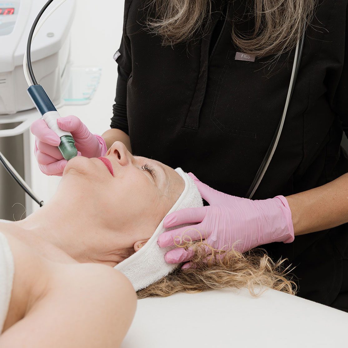 photo-icon-microdermabrasion-vortex_peel-maison-beaute-julie
