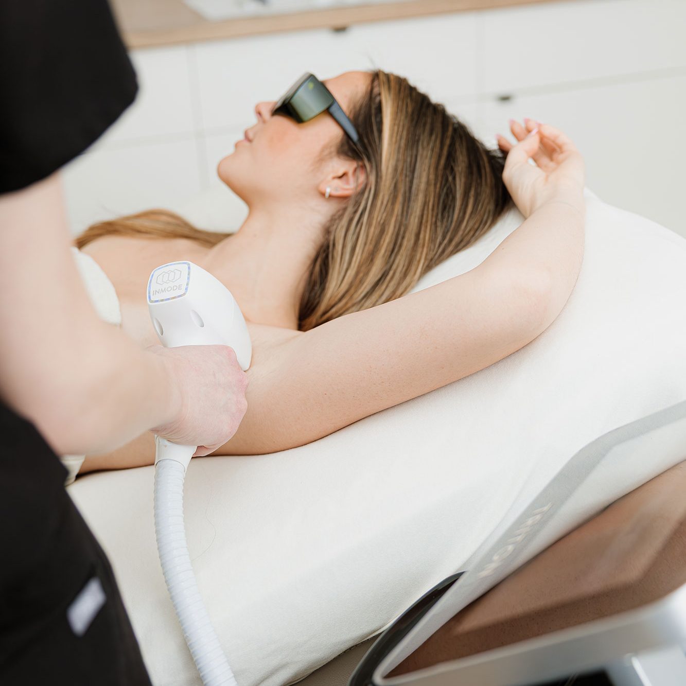 photo-triton-epilation-laser-maison-beaute-julie